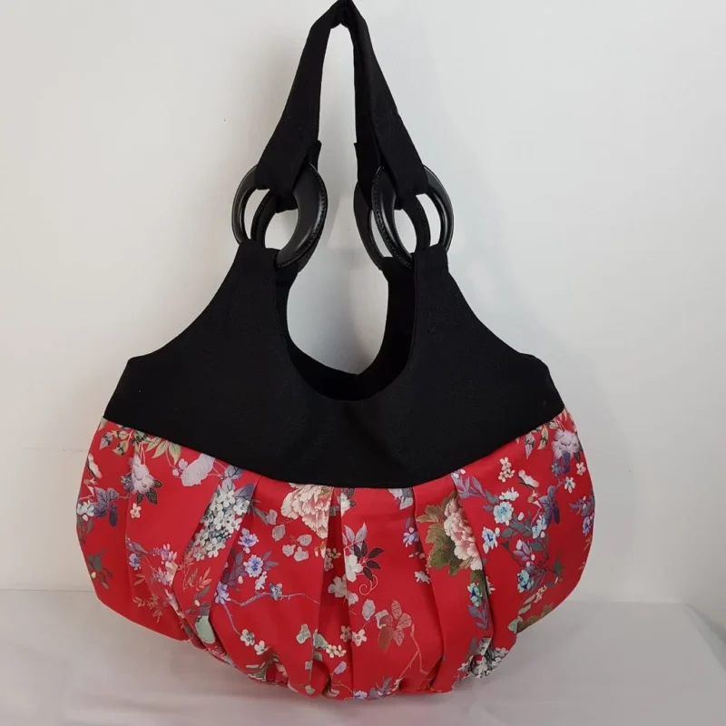 sac baou cousu selon le patron de couture correspondant dans cette page