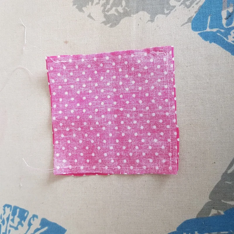 Photo 2 du pas à pas de montage de la manchette à épingles