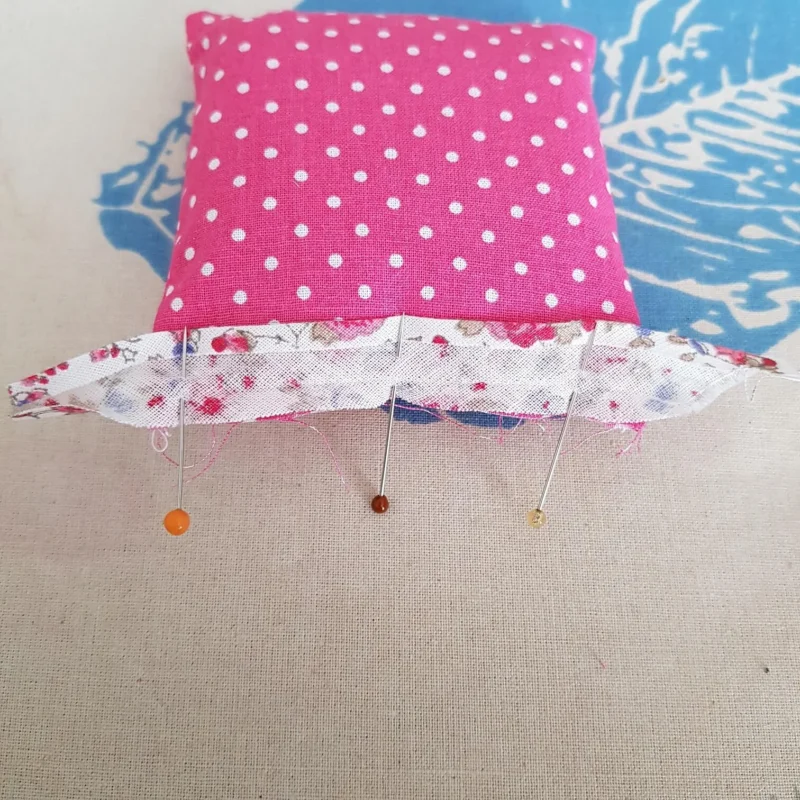 Photo 4 du pas à pas de montage de la manchette à épingles