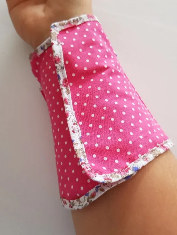 Photo 9 du pas à pas de montage de la manchette à épingles